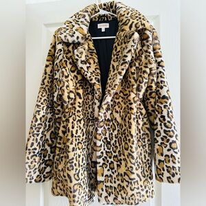 Shyanne Women’s coat size small- Beth Dutton look… country.. western